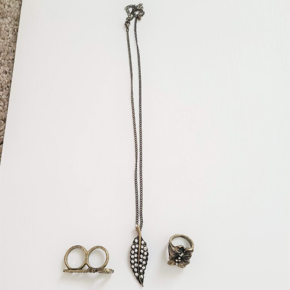 Rustic Copper Rhinestone Necklace + 2 Rings - Picture 5 of 12